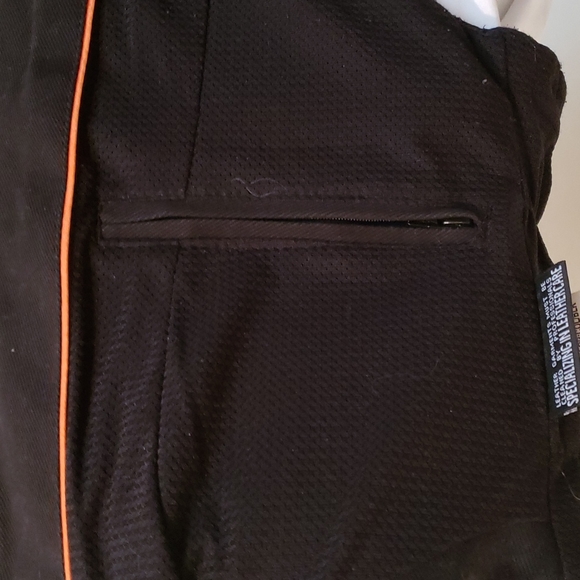 Black Women's Leather Vest - Picture 7 of 10